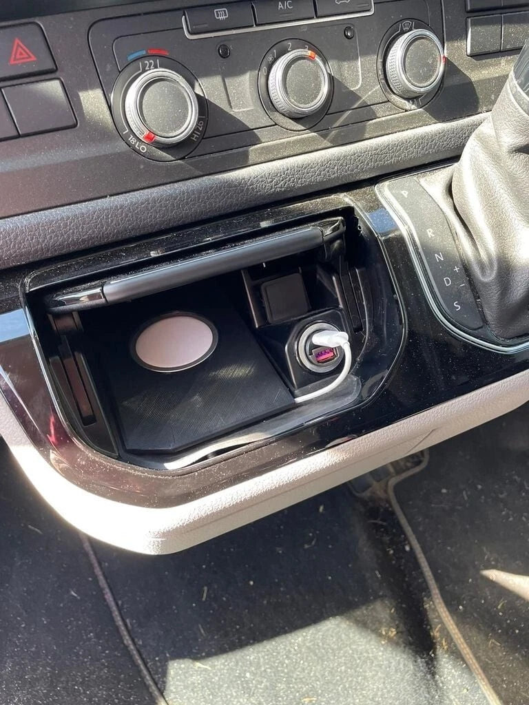 VW T6 Transporter MagSafe Charger Mat for Volkswagen T6
